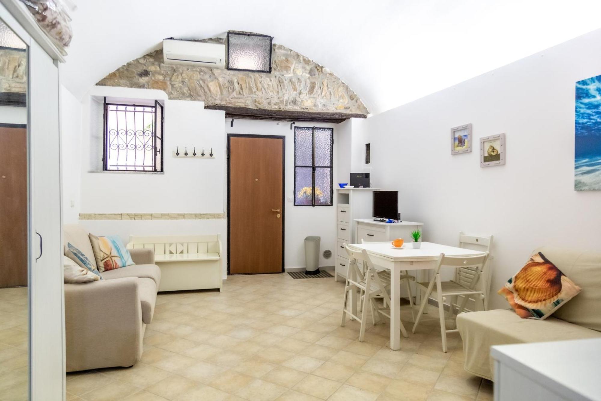 216B - Monolocale Lapigna Sanremo, Centro Storico Apartment Exterior photo